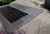 MacBook pro 2017