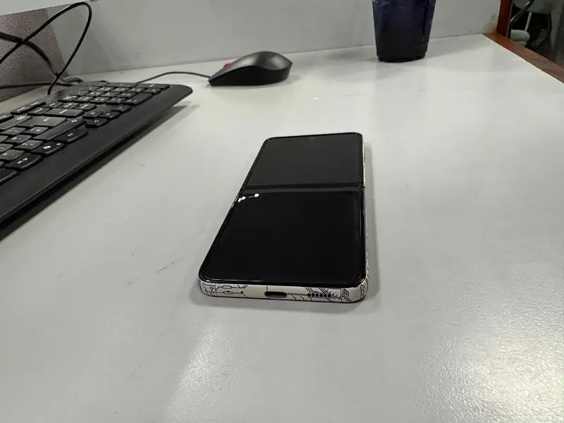 Samsung Galaxy Z Flip 4