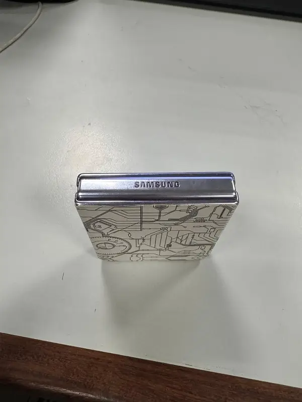 Samsung Galaxy Z Flip 4