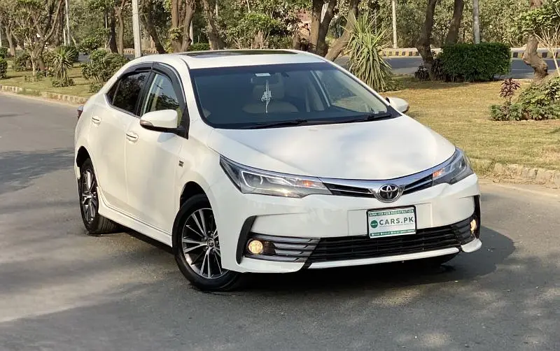 Toyota Altis Grande (2018) mod