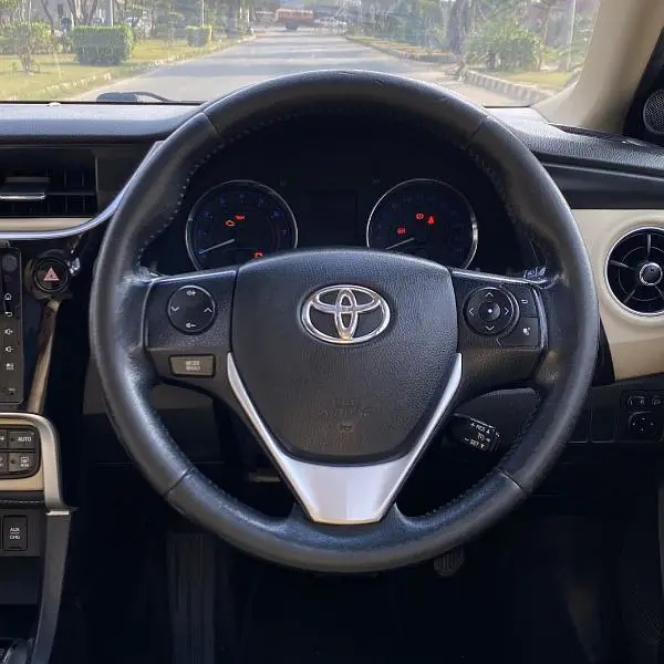 Toyota Altis Grande (2018) mod