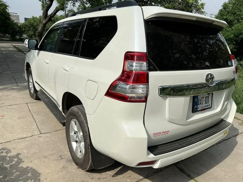 Toyota Prado Model 2014