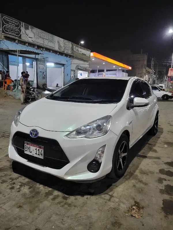 Toyota Aqua Hybrid 2015/18