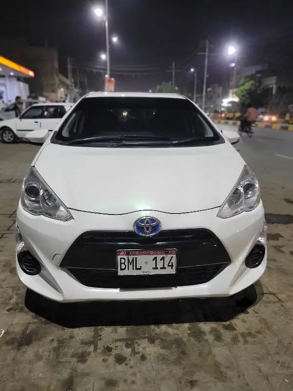 Toyota Aqua Hybrid 2015/18