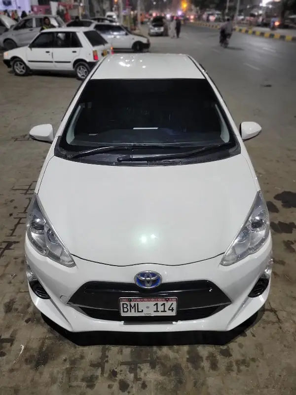 Toyota Aqua Hybrid 2015/18