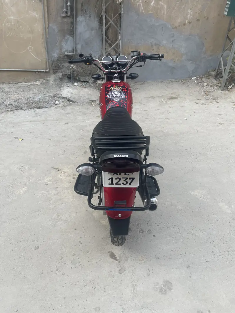 Suzuki GS 150 Model 2022