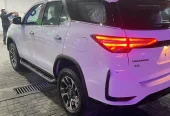 Toyota Fortuner Legender 2024