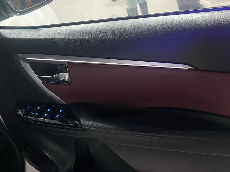 Toyota Fortuner Legender 2024