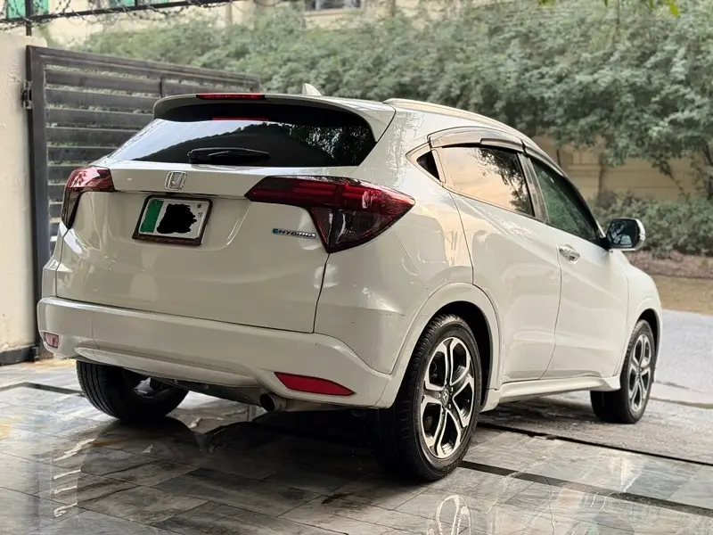 Honda Vezel 2015