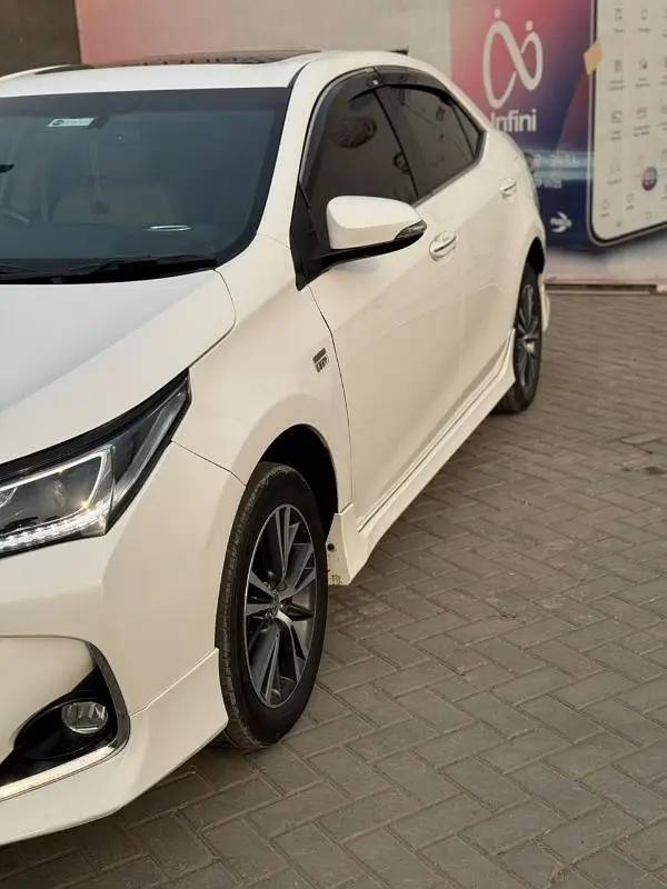 Toyota altis grande 2022