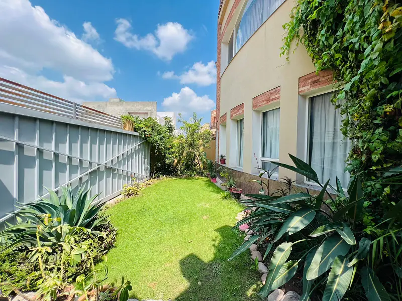 1 Kanal Beautiful Spanish Hous