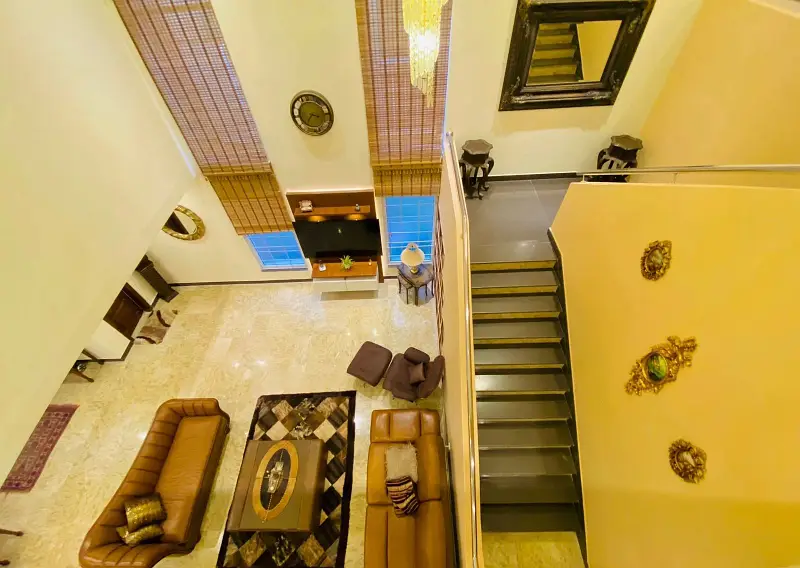 1 Kanal Beautiful Spanish Hous