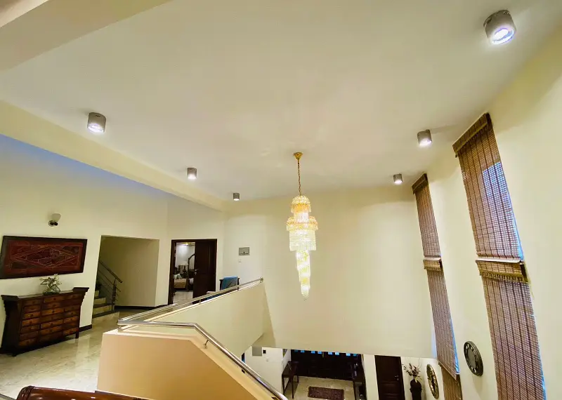 1 Kanal Beautiful Spanish Hous