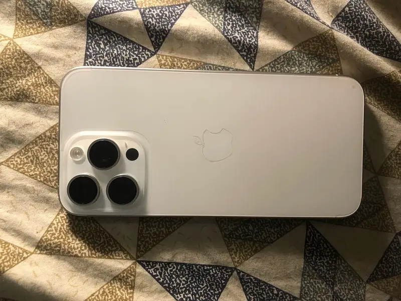 iphone 15pro max 256 (JV)