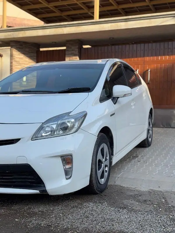 Toyota Prius 2014