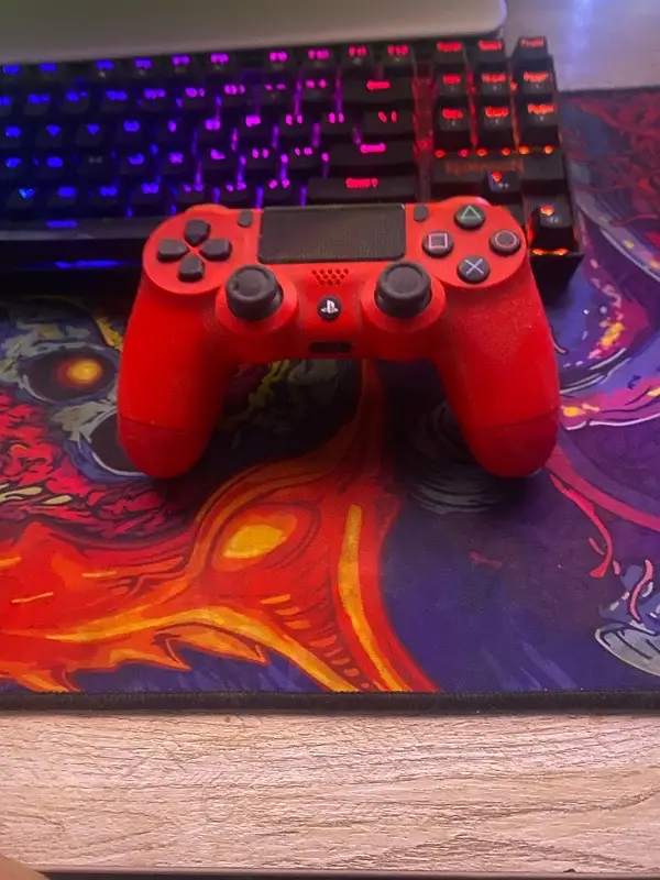 PlayStation 4 DualShock 4