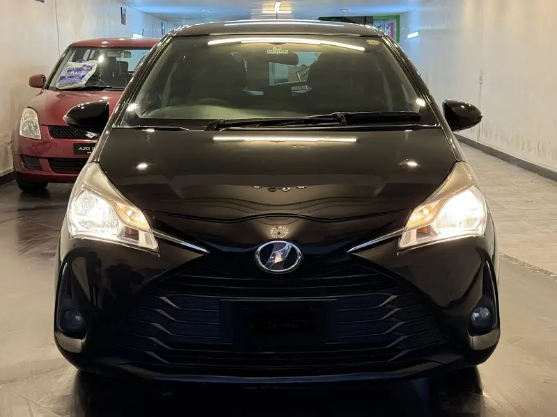 Toyota Vitz 2017