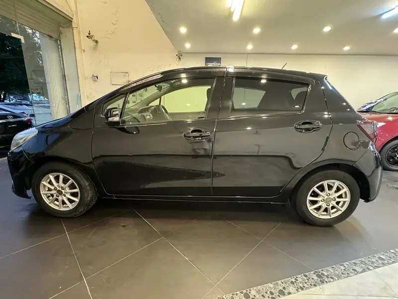 Toyota Vitz 2017