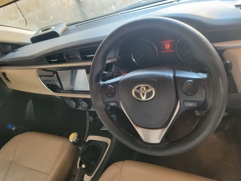Toyota Corolla 2015