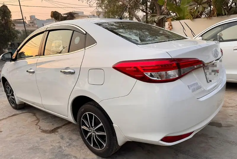 Toyota Yaris Ativ X 2023