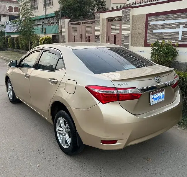 Toyota Corolla GLI model 2016