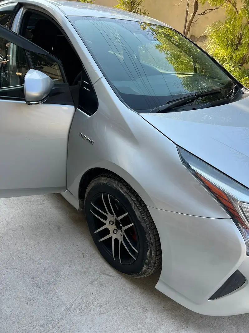 Toyota Prius 2015