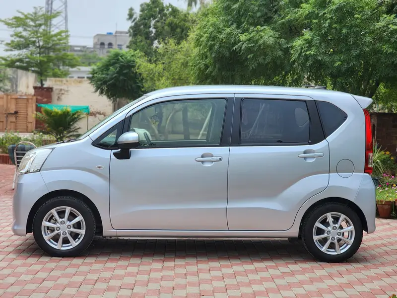 Daihatsu Move X limited F2 – 2