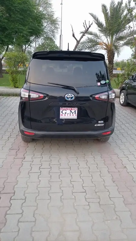 Toyota Sienta (2018) model