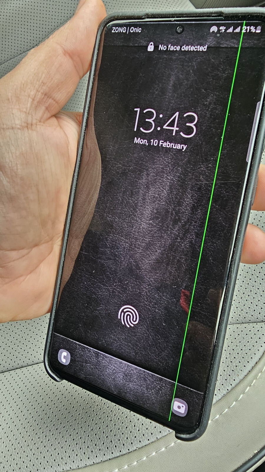 Samsung S20+ with Line in Disp