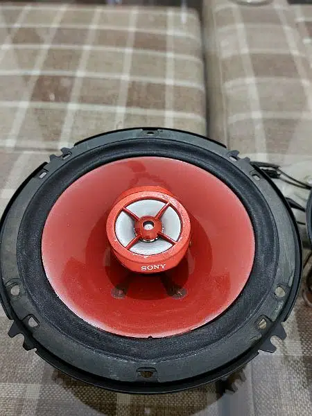 Original Sony Xplod Size 6