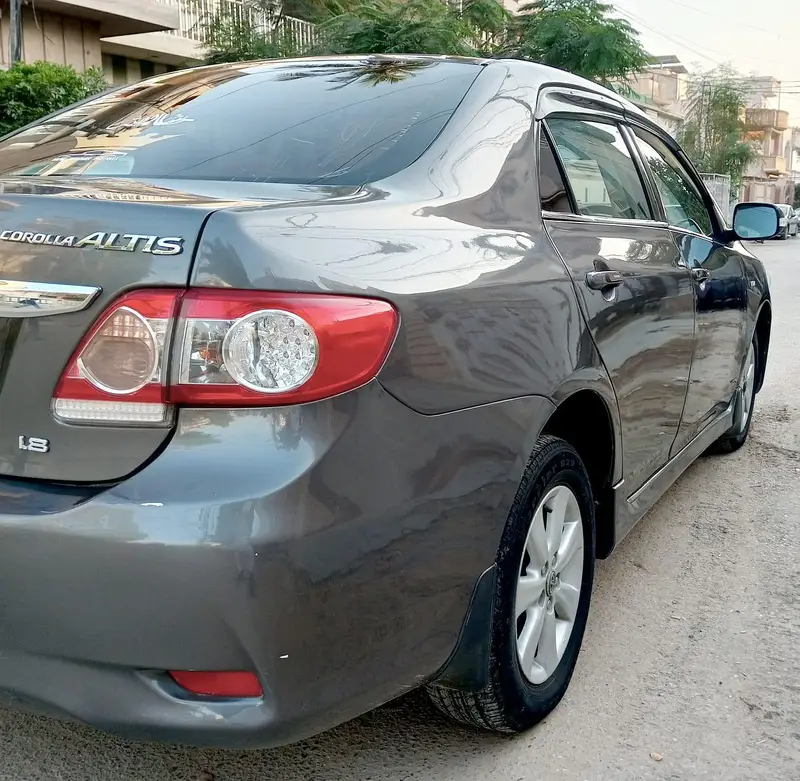 Toyota Corolla Altis 1.8 2010